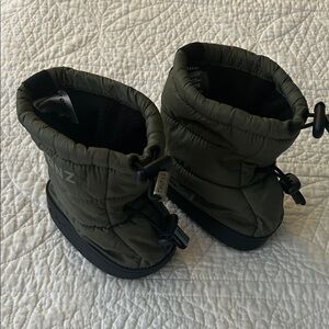 Stonz Puffer Toddler Booties